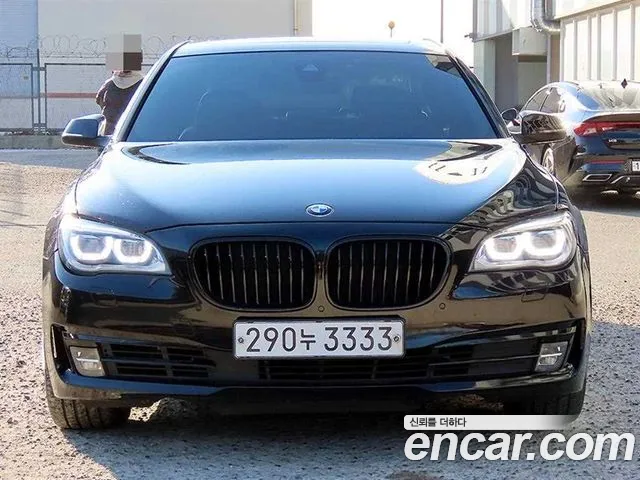 BMW 7-Series 2013