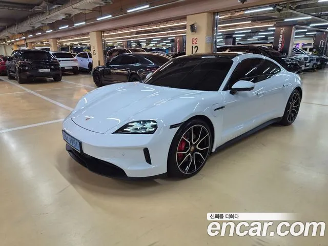 Porsche Taycan 2025