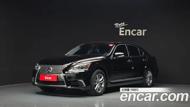 Lexus LS 2016