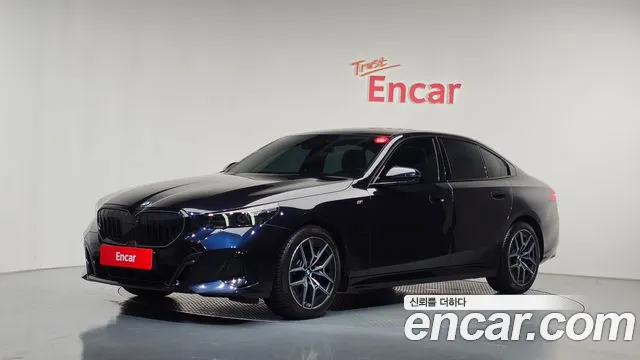 BMW 5-Series 2024