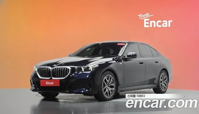 BMW 5-Series 2024