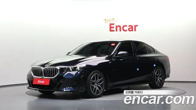 BMW 5-Series 2024
