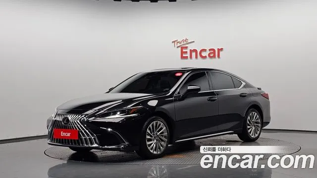 Lexus ES 2026