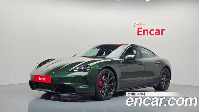 Porsche Taycan 2025