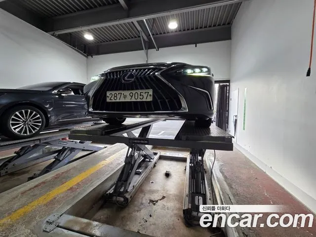 Lexus ES 2022
