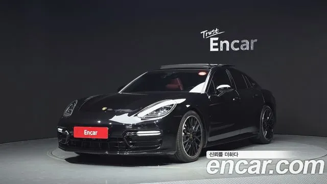 Porsche Panamera 2019