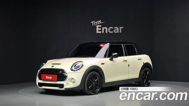 MINI Cooper 2019