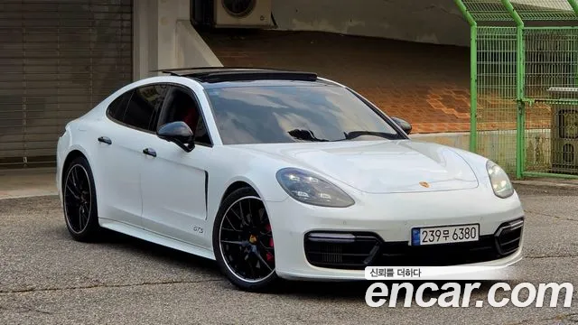 Porsche Panamera 2020