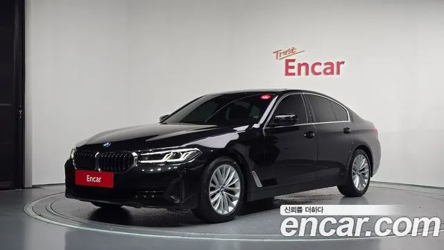 BMW 5-Series 2022