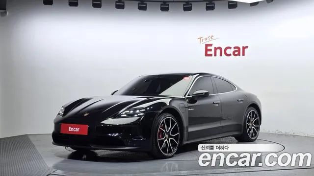 Porsche Taycan 2025