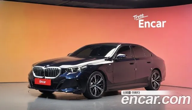 BMW 5-Series 2025