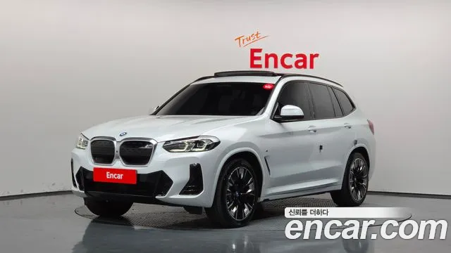 BMW iX3 2022