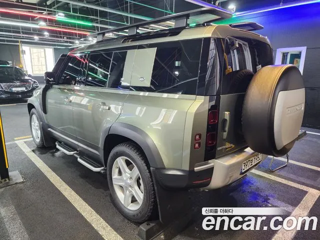 Land Rover Defender 2020