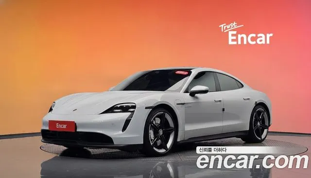 Porsche Taycan 2021