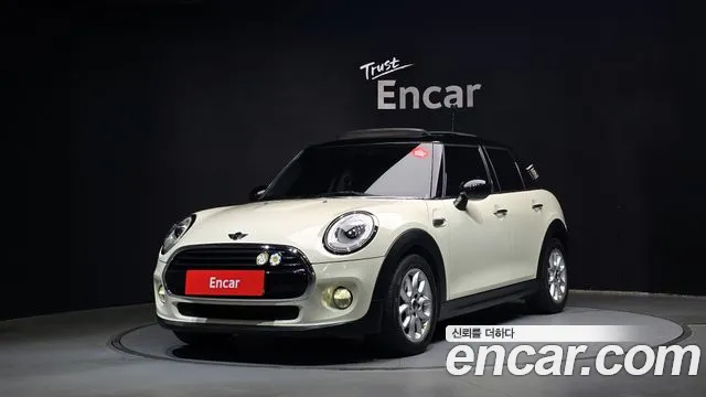 MINI Cooper 2018