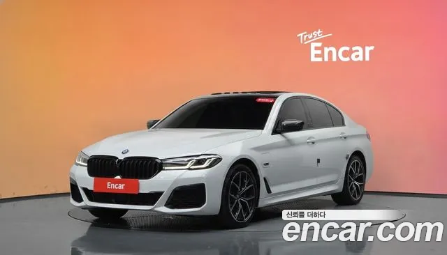 BMW 5-Series 2022
