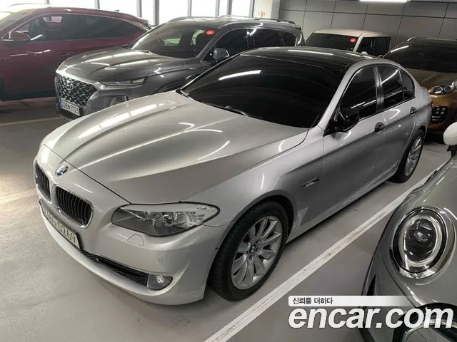 BMW 5-Series 2011