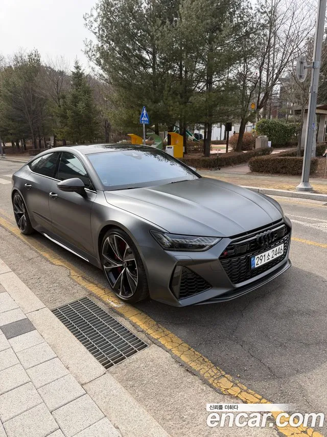 Audi RS7 2021