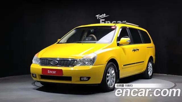 Kia Carnival 2012