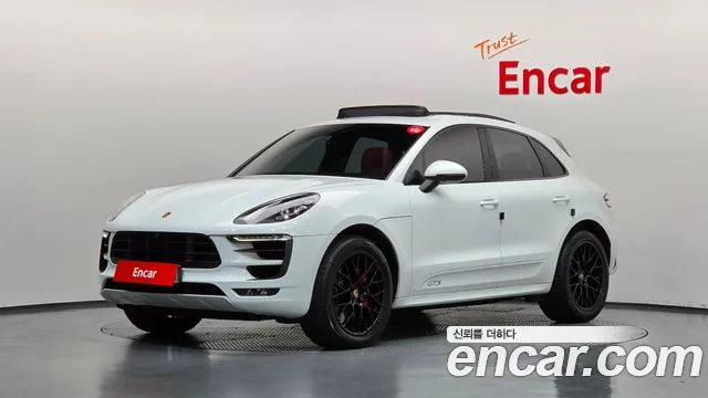Porsche Macan 2016