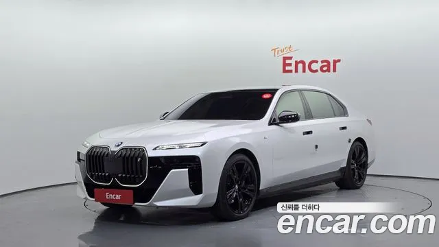 BMW i7 2025