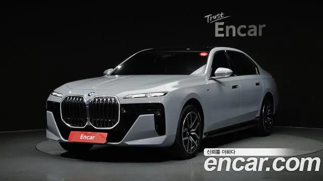 BMW 7-Series 2024