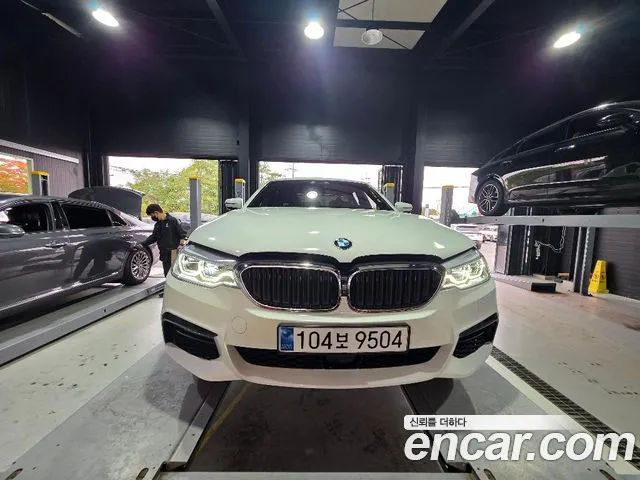 BMW 5-Series 2018