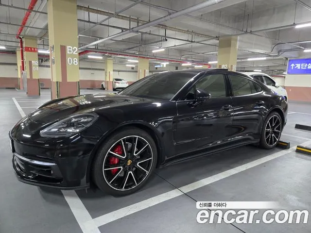 Porsche Panamera 2018