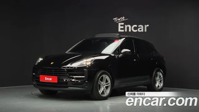 Porsche Macan 2021