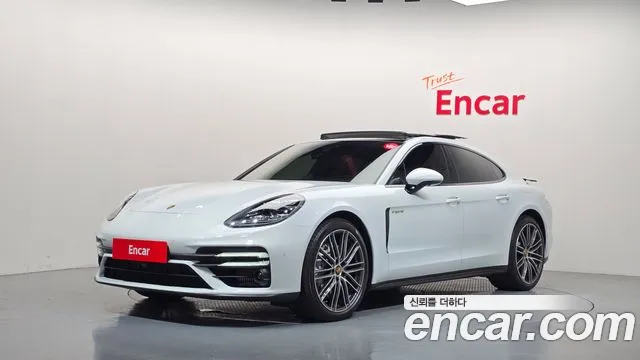Porsche Panamera 2024