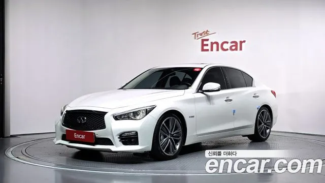 Infiniti Q50 2015