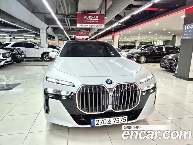 BMW 7-Series 2024