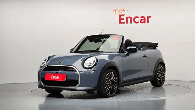 MINI Cooper Convertible 2025