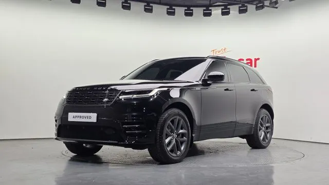 Land Rover Range Rover Velar 2026
